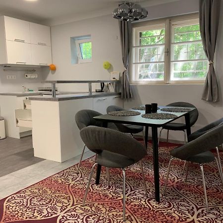 Stefania Apartmanok ブダペスト エクステリア 写真