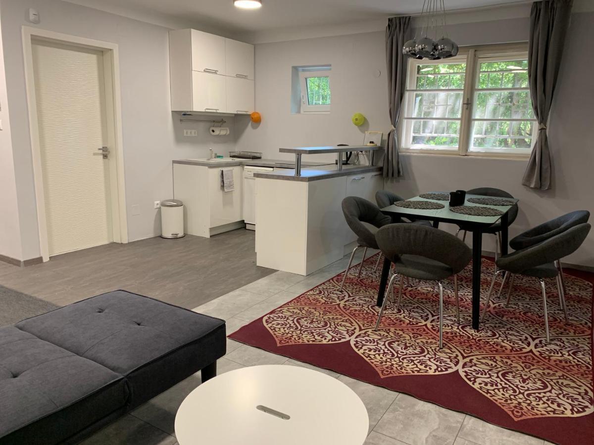 Stefania Apartmanok ブダペスト エクステリア 写真